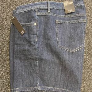 Women’s a.n.a denim shorts sz 16W  NWT